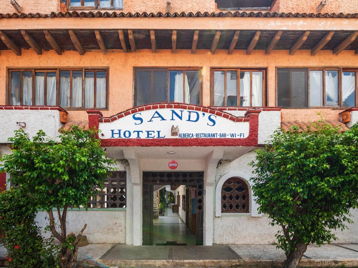 Oyo Hotel Sands Барра-де-Навидад Экстерьер фото